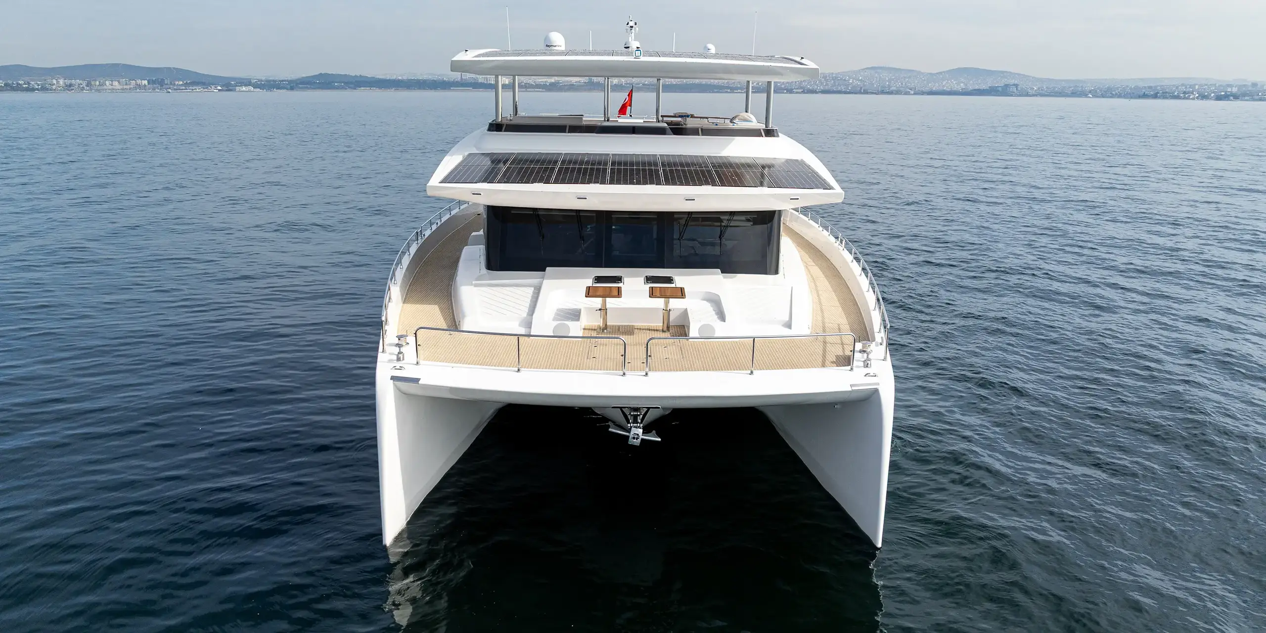 VISIONF Yachts E-Cat 80_2