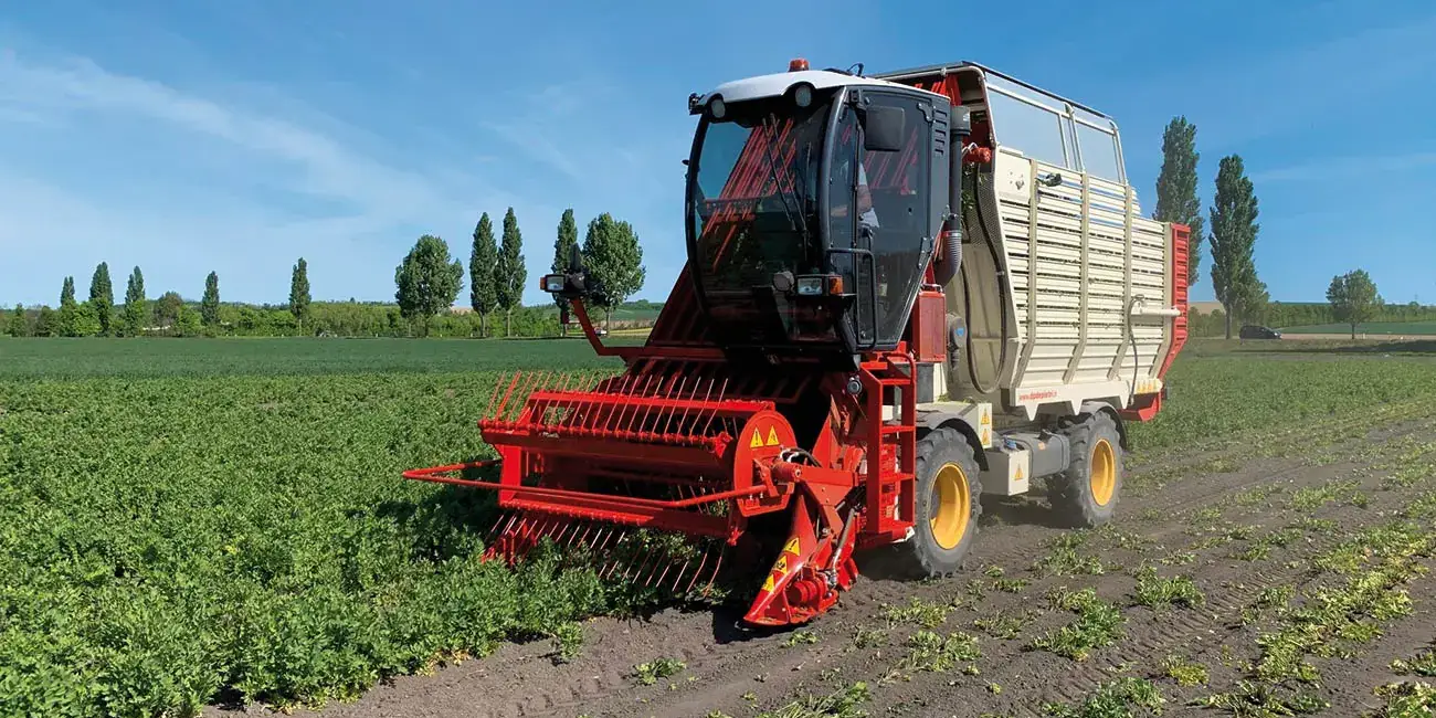 De Pietri sceglie BIBUS per l’aggiornamento delle sue falciatrici e raccoglitrici